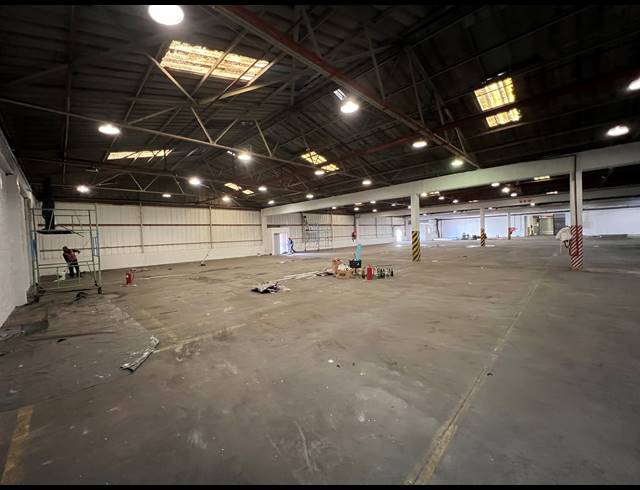 2,805M² WAREHOUSE TO LET IN BELLVILLE SOUTH